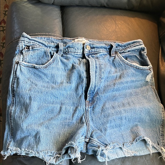 Abercrombie & Fitch Light Blue Jean Shorts - Picture 1 of 8